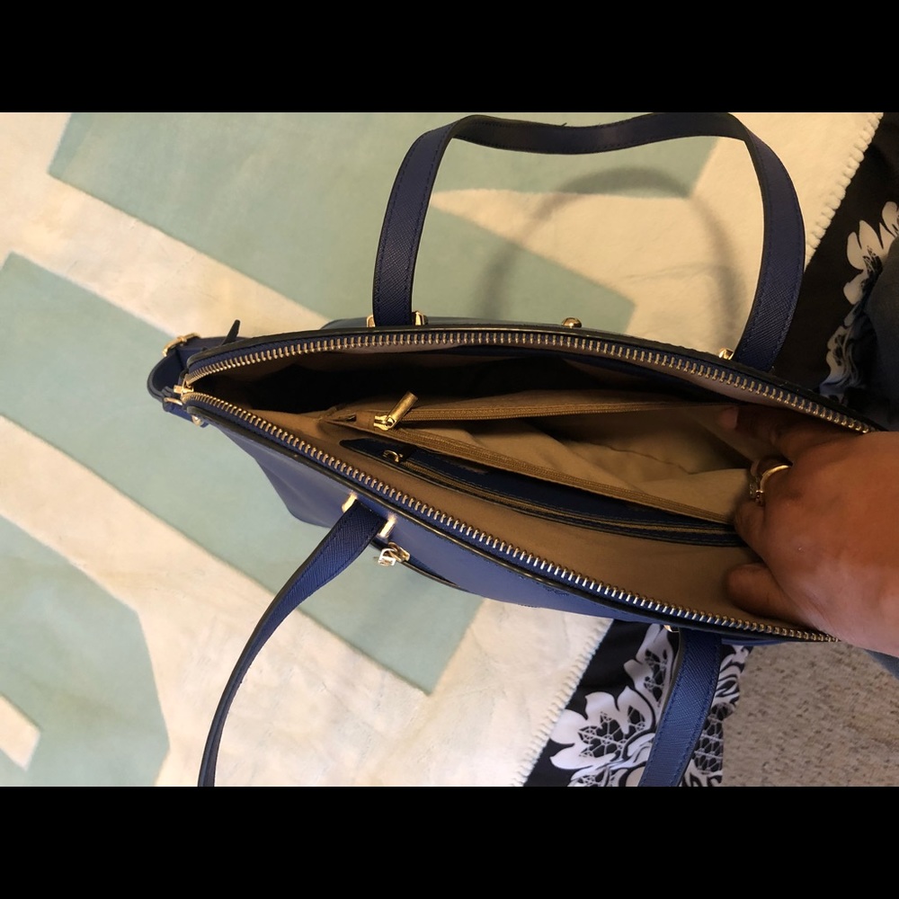 Blue dome handbag - Picture 4 of 6